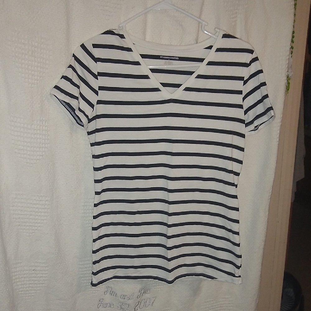 Amazon Essentials Black and White Striped V-Neck Tee